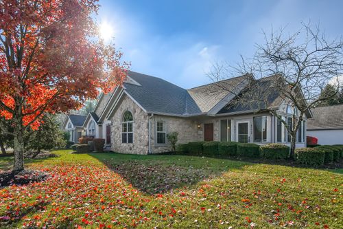 8582 Stonewoods Ln, Powell, OH, 43065-8321 | Card Image