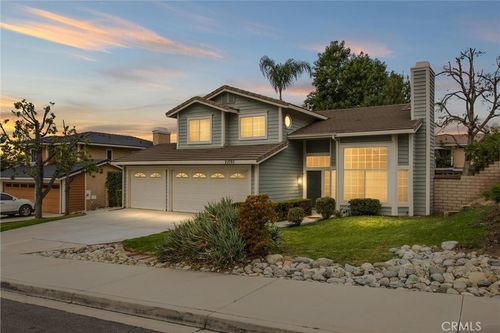 22780 Robin Way, Grand Terrace, CA, 92313-6119 | Card Image
