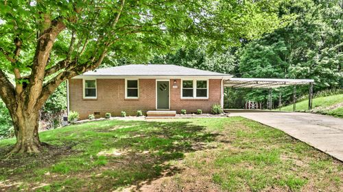 1446 Elm Hill Dr, Clarksville, TN, 37040-4143 | Card Image