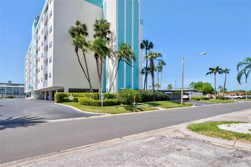 apt-502-10216 Regal Dr, LARGO, FL, 33774-4948 | Card Image