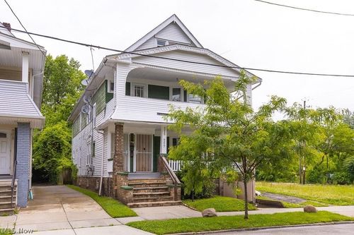 9215 Yale Ave, Cleveland, OH, 44108-2143 | Card Image
