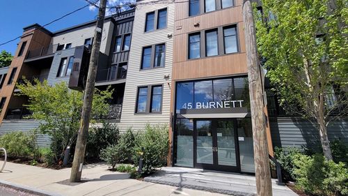 206-45 Burnett, Boston, MA, 02130 | Card Image