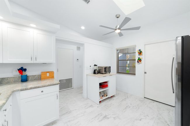6438 Pointe Pleasant Cir, Condo with 2 bedrooms, 2 bathrooms and null parking in Delray Beach FL | Image 10