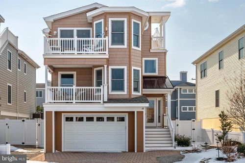 48 S 1st St, Surf City, NJ, 08008-4818 | Card Image