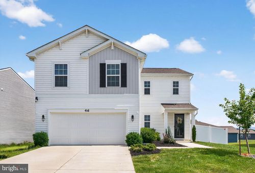 46 Bell Tower Ln, CHARLES TOWN, WV, 25414-1014 | Card Image