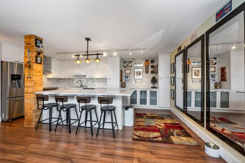 205-1000 Esquimalt Rd, Esquimalt, BC, V9A3N2 | Card Image