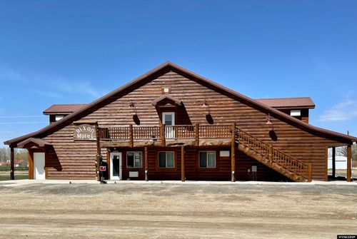217-216-217 Cottonwood St, Dixon, WY, 82323-5015 | Card Image