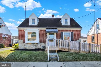 357 Lumber Street, House other with 3 bedrooms, 2 bathrooms and null parking in LITTLESTOWN PA | Image 1