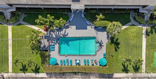 apt-133-900 Atlantic Shores Blvd, Hallandale Beach, FL, 33009-2612 | Card Image