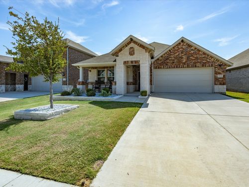 214 Luna Ln, Lake Dallas, TX, 75065-2216 | Card Image