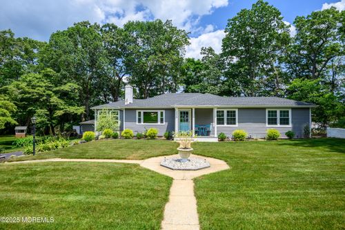 3213 Ridgewood Rd, Allenwood, NJ, 08720-7029 | Card Image