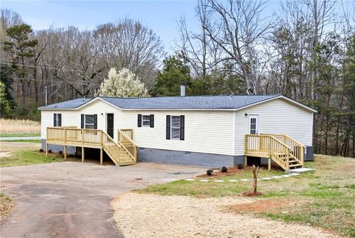 221 Friar Tuck Trl N, Murrayville, GA, 30564-6925 | Card Image