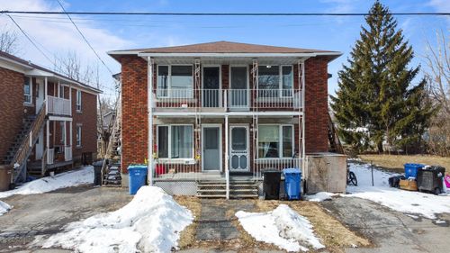 77 Rue Stewart, Salaberry de Valleyfield, QC, J6S3R9 | Card Image