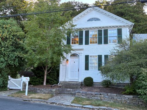14 Maple St, Chester, CT, 06412-1316 | Card Image