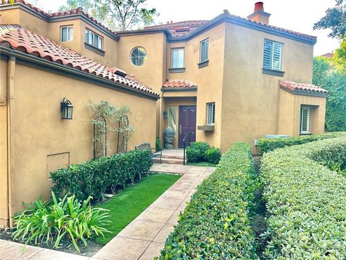 615 Bay Hill Dr, Newport Beach, CA, 92660-5246 | Card Image