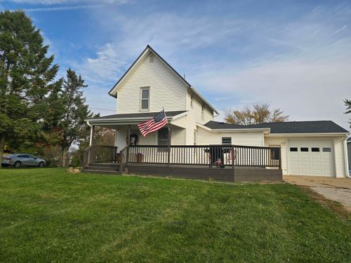 430 County St, Ridgeway, IA, 52165-9703 | Card Image