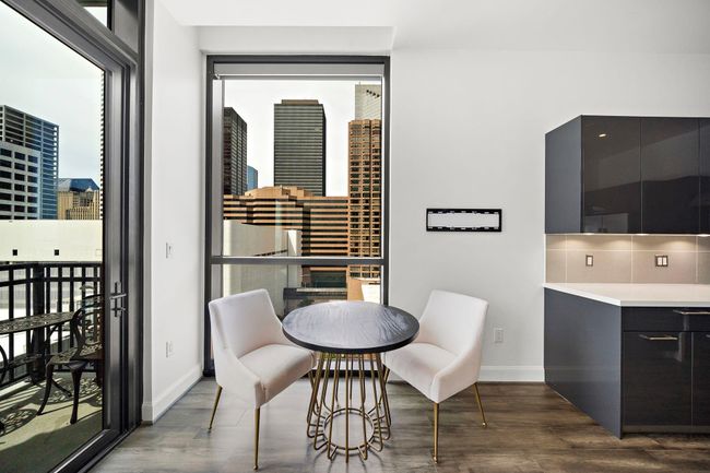 UNIT-1109 - 1211 Caroline St, Condo with 2 bedrooms, 2 bathrooms and 2 parking in Houston TX | Image 18