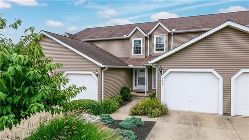 9035 Patriot Dr, Streetsboro, OH, 44241-5788 | Card Image