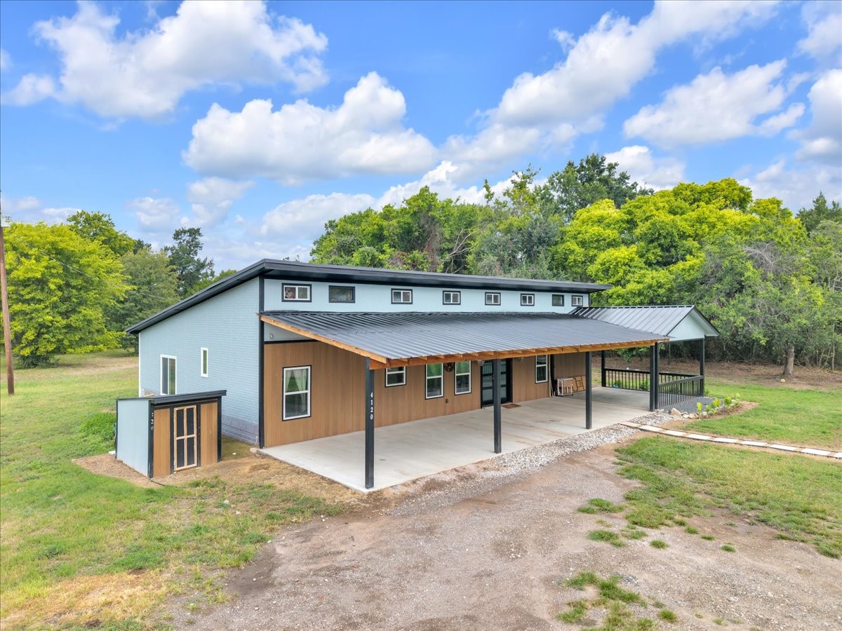 Residential in Caney City 3