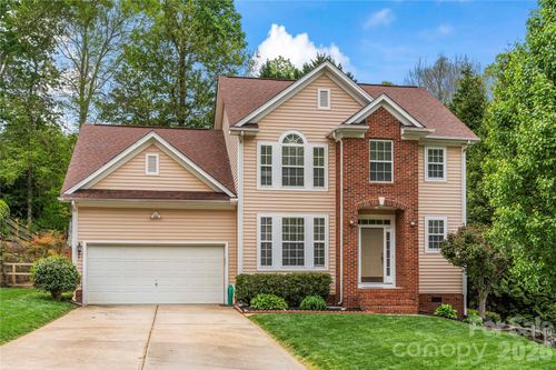 729 Knightswood Rd, Fort Mill, SC, 29708-6984 | Card Image