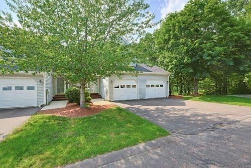 32-42 Mountain Laurel Ln, Fitchburg, MA, 01420-6746 | Card Image