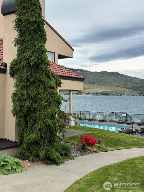 8-5-100 Lake Chelan Shores Drive, Chelan, WA, 98816 | Card Image