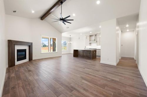 14608 Giverny Ln, Yukon, OK, 73099-5284 | Card Image