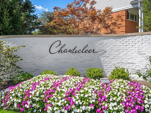 902-902 Chanticleer Ln, Hinsdale, IL, 60521-5029 | Card Image