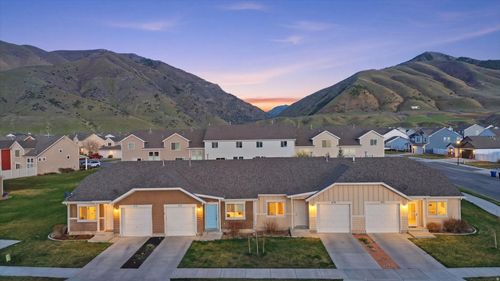 419 S 1250 E, Hyrum, UT, 84319-4700 | Card Image