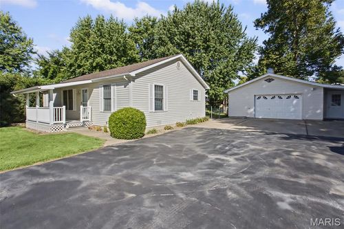 523 Brown Street, Brighton, IL, 62012 | Card Image
