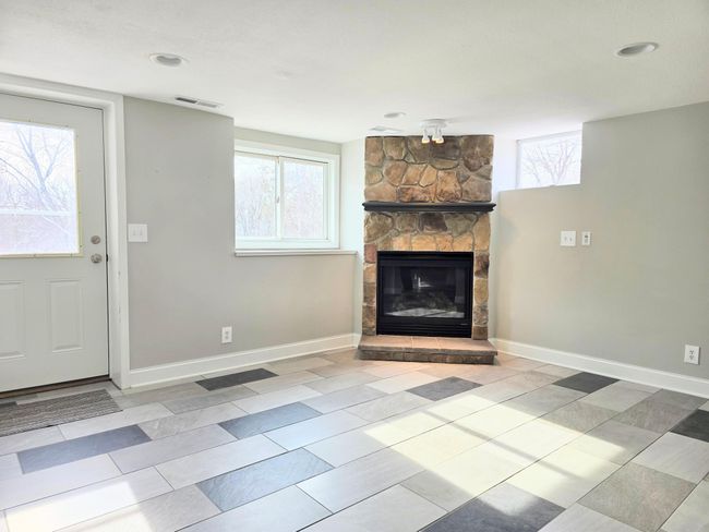 Family room with gas fireplace | Image 4
