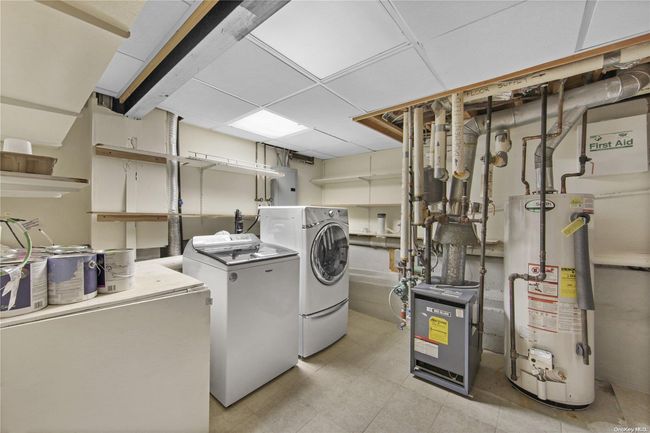 2 Park Pl, House other with 3 bedrooms, 3 bathrooms and null parking in Williston Park NY | Image 24