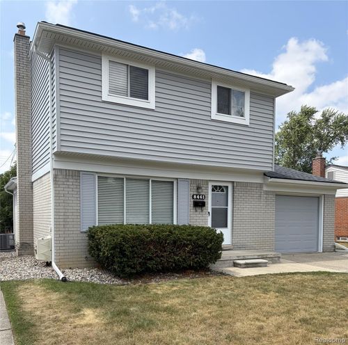 8461 Forrest Dr, Canton, MI, 48187-4205 | Card Image