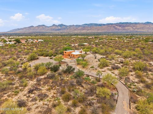 11155 E Saint James Rd, Tucson, AZ, 85748-7310 | Card Image