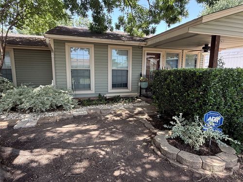 4113 Barksdale Court, Dallas, TX, 75211 | Card Image