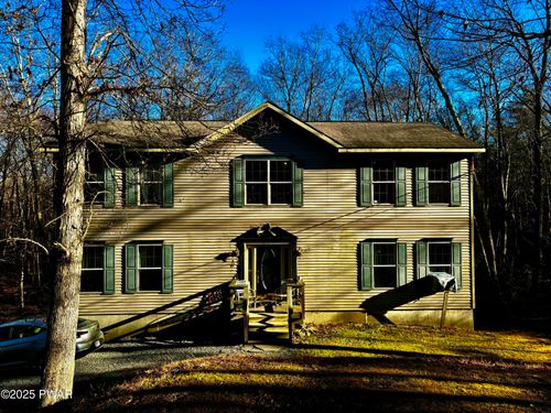 108 Red Shale Rd, Hawley, PA, 18428-6114 | Card Image