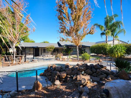 151 W Delano St, Elverta, CA, 95626-9216 | Card Image