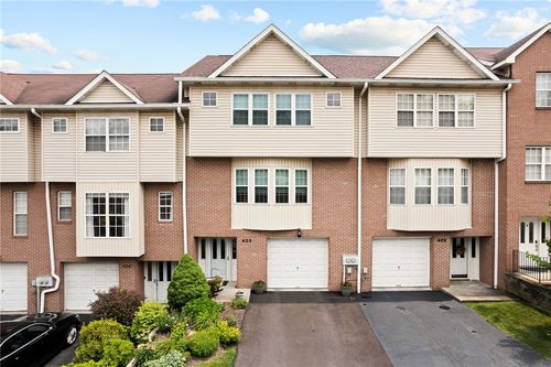 403 Wingate Dr, Robinson Twp, PA, 15205 | Card Image