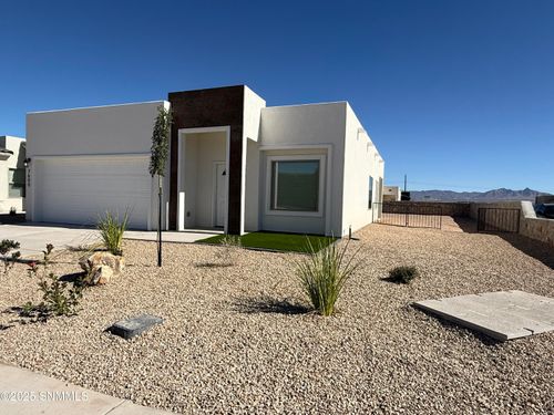 7600 Alila Way, Las Cruces, NM, 88012-8094 | Card Image