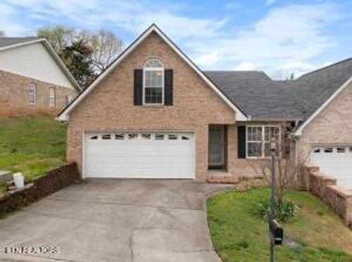 240 El Grande Ln, Lenoir City, TN, 37771-6814 | Card Image