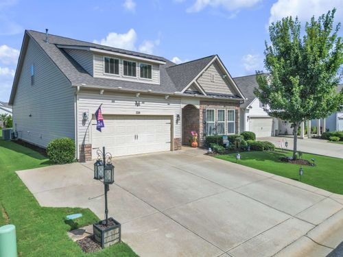226 Northwild Dr, Duncan, SC, 29334-8206 | Card Image