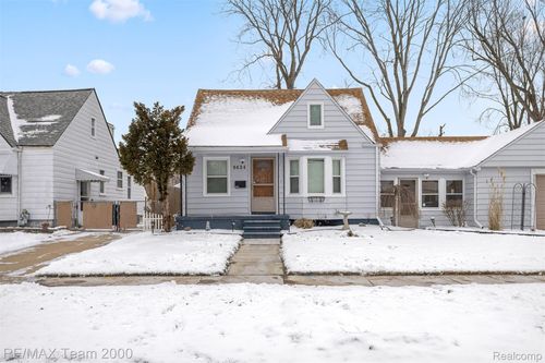 9624 Nathaline, Redford, MI, 48239-2207 | Card Image