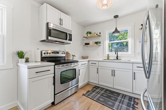 13923 W County Line Rd, House other with 3 bedrooms, 1 bathrooms and null parking in Roanoke IN | Image 8