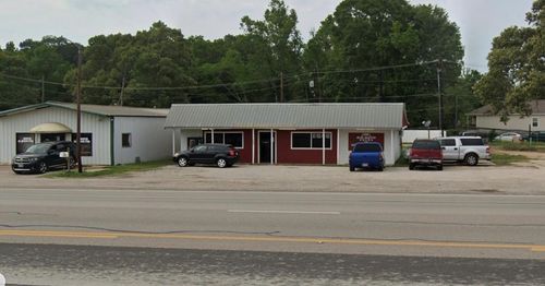 202 W Gibson St, Jasper, TX, 75951-4902 | Card Image