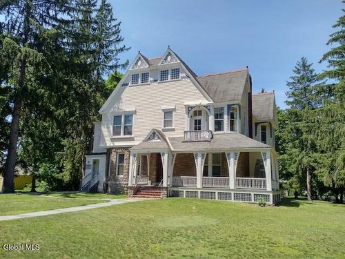 190 Ridge St, Glens Falls, NY, 12801-3137 | Card Image