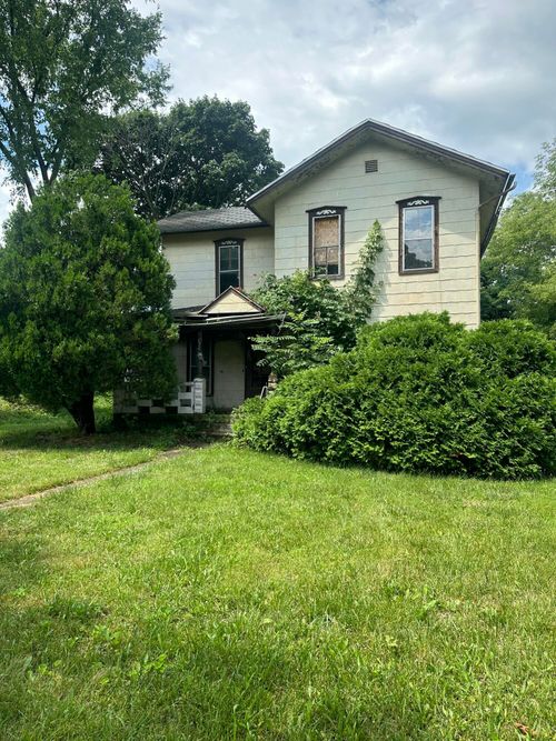 730 N Waterloo St, Jackson, MI, 49202-3486 | Card Image