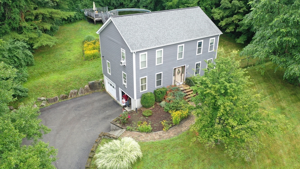 Berry Corner Rd, Charlton, MA 01507