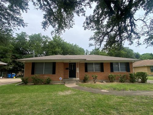 741 W Main St, Lancaster, TX, 75146-3027 | Card Image