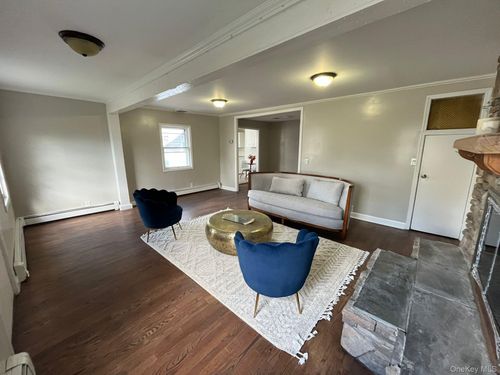 64 West Ave, Lawrence, NY, 11559-1013 | Card Image