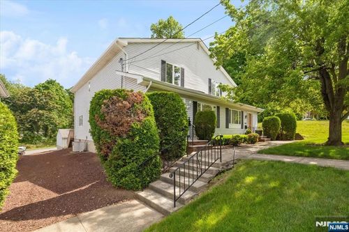 222 Eagle Rock Ave, Roseland, NJ, 07068-1711 | Card Image